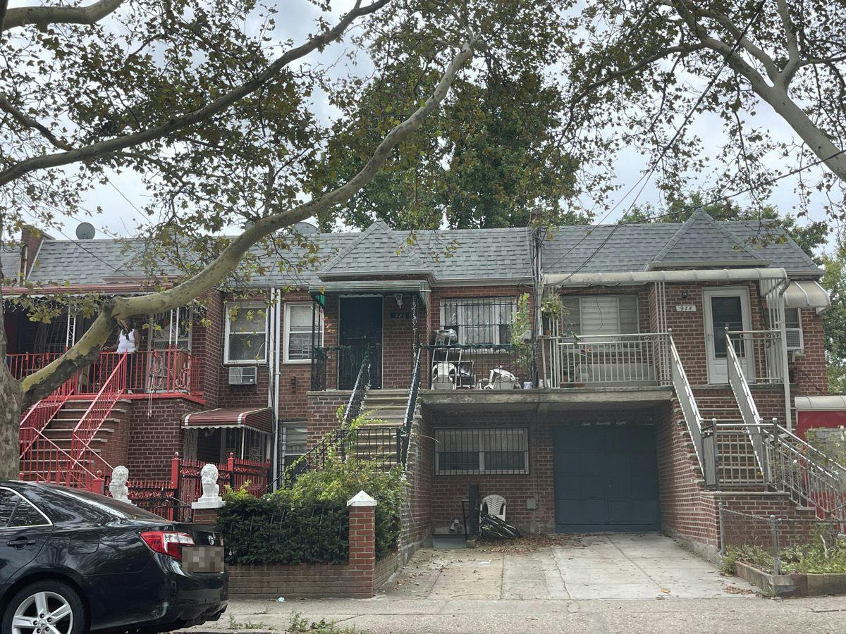 105th St, Brooklyn, NY 11236