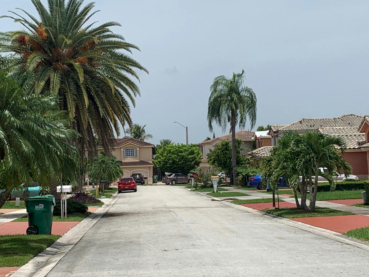 95th Ln, Miami, FL 33196