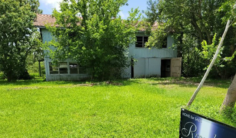 2614 Bayou Dr
