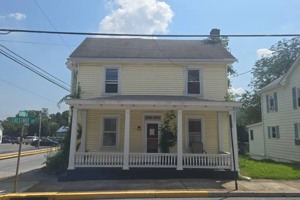 28 Chestnut St Mount Holly Springs, PA 17065, Cumberland County