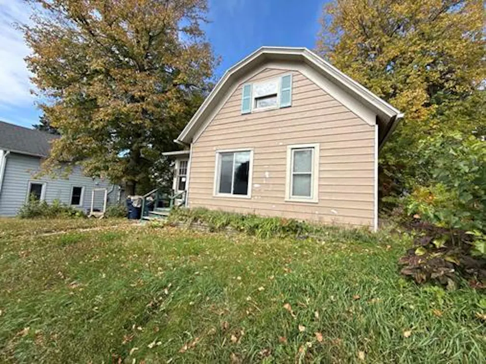 820 E Lake St Horicon, WI 53032, Dodge County