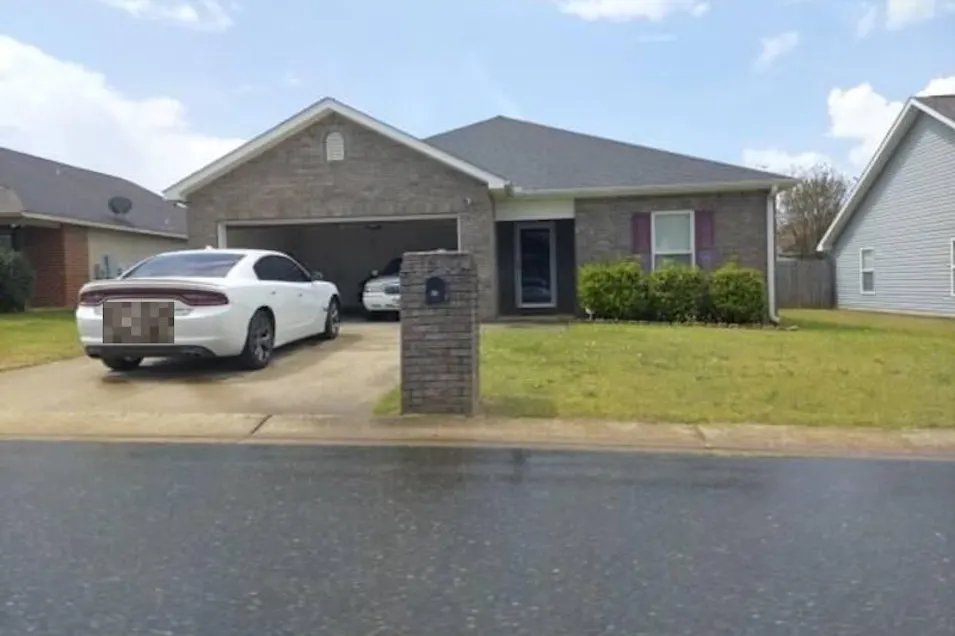 60 Azalea Ln Moundville, AL 35474, Hale County