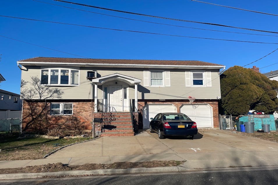 169 Meister Bv Freeport, NY 11520, Nassau County