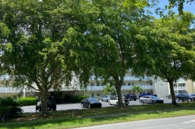 3rd Ave, Dania, FL 33004 #1