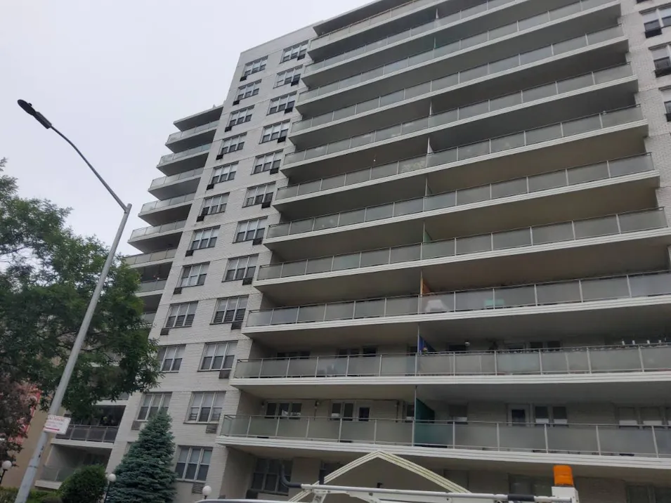 370 Ocean Pkwy Brooklyn, NY 11218, Kings County