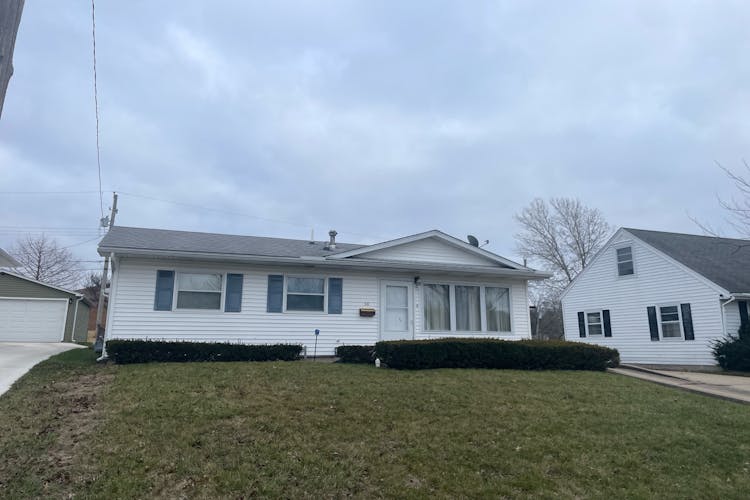 38 Reeder Drive Decatur, IL 62521, Macon County