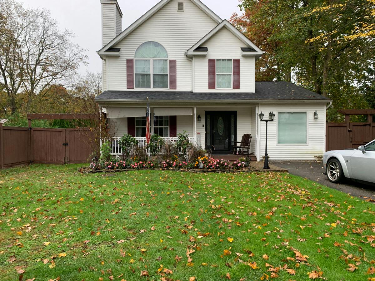 Oak St, Centereach, NY 11720