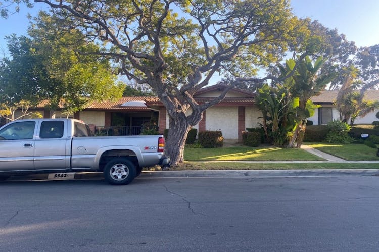 6642 S Garth Ave Los Angeles, CA 90056, Los Angeles County