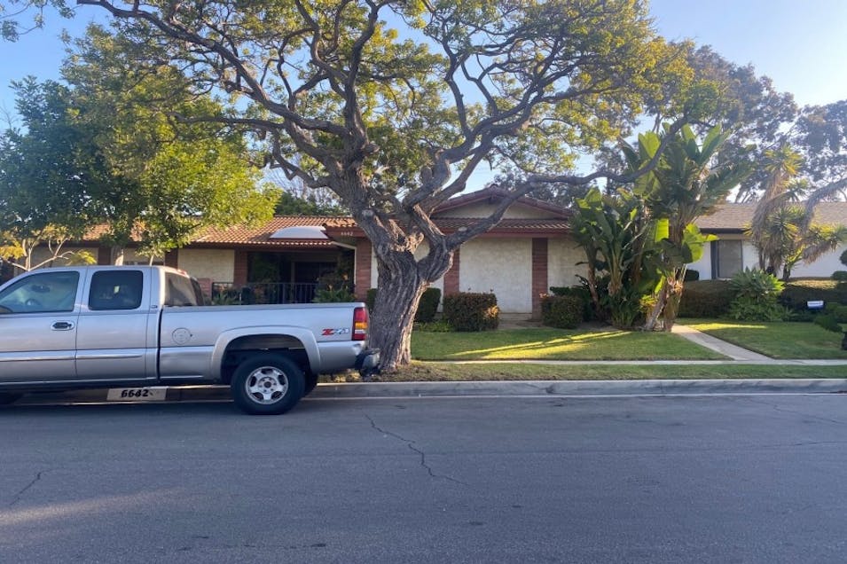 6642 S Garth Ave Los Angeles, CA 90056, Los Angeles County