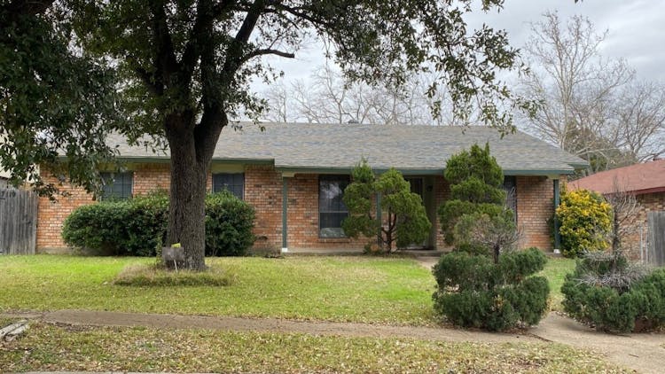 7119 Chinaberry Road Dallas, TX 75249, Dallas County