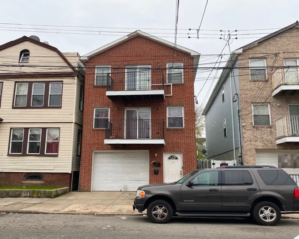 17 Grant Ave Jersey City, NJ 07305, Hudson County