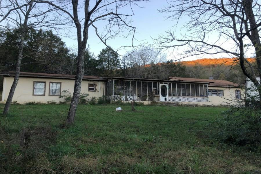 Davis Rd, Woodville, AL 35776