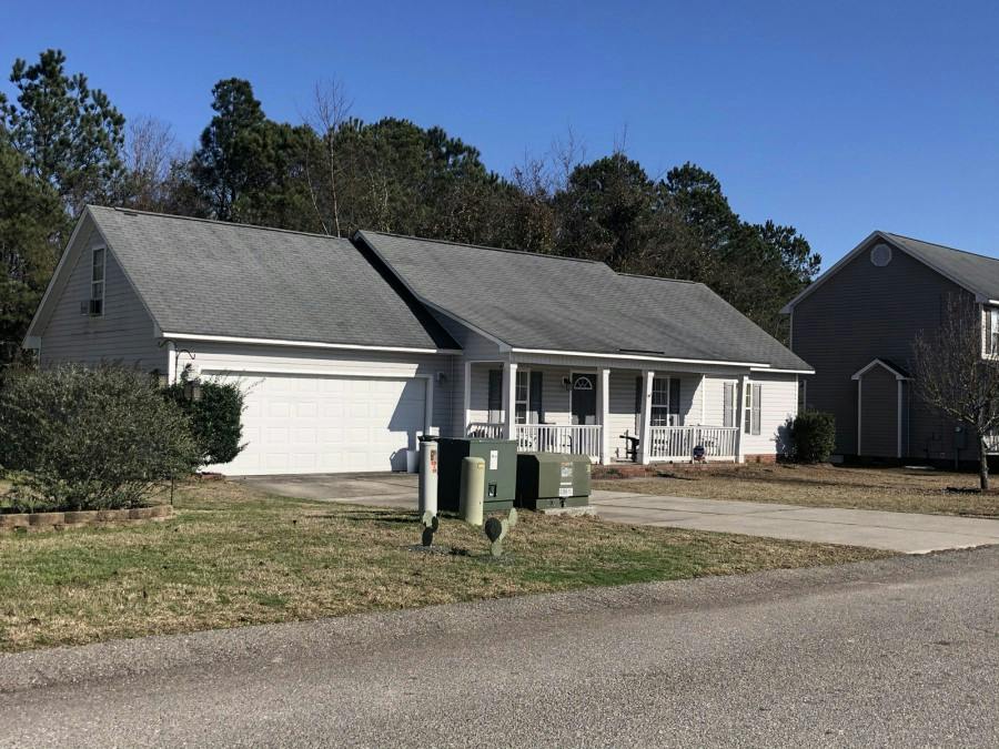 Sunpointe Dr, Hope Mills, NC 28348