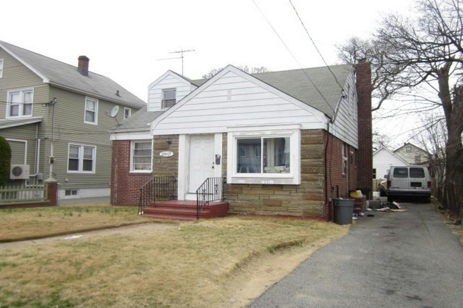 109th Ave, Jamaica, NY 11433 #1