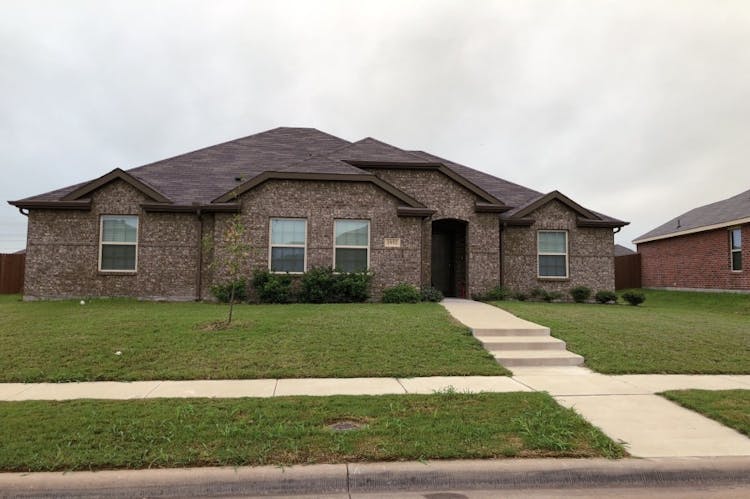 1932 Newport Drive Lancaster, TX 75146, Dallas County