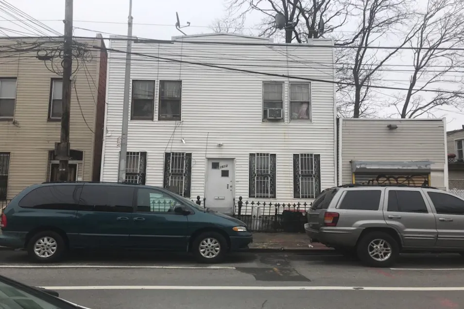 1612 Hancock Street Ridgewood, NY 11385, Queens County