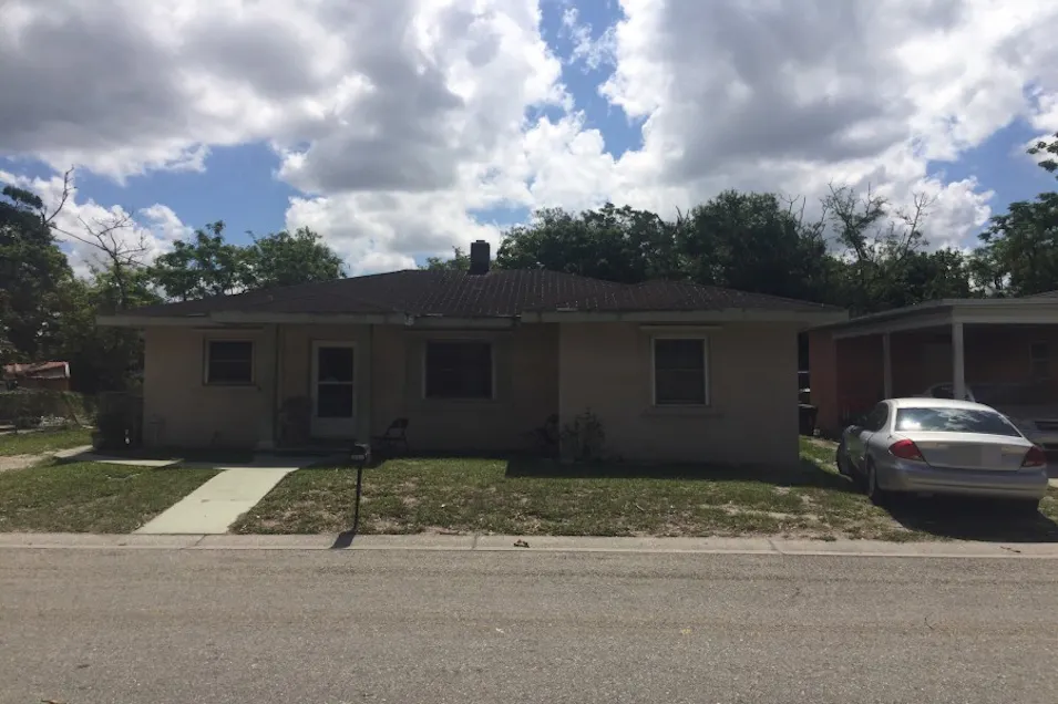 1009 6th St W Bradenton, FL 34205, Manatee County
