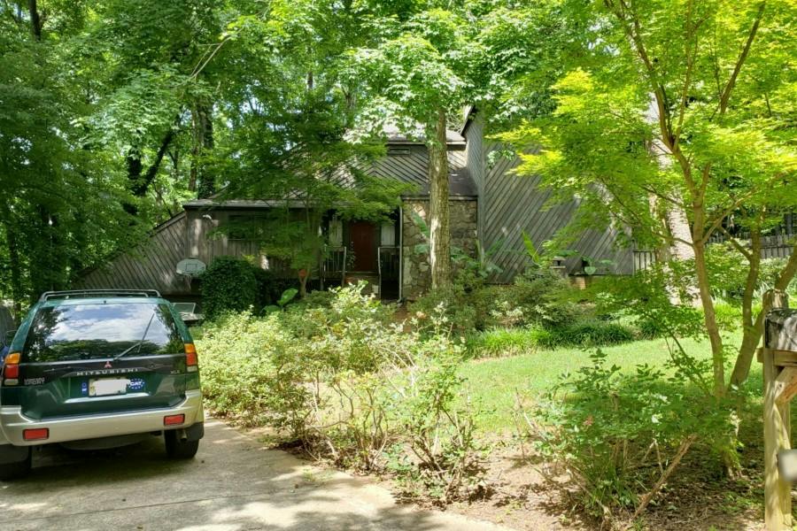 Cedar Bluff Dr, Marietta, GA 30062
