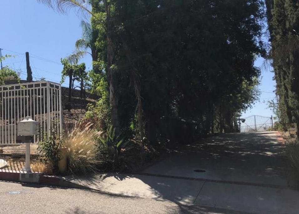 4567 White Oak Place Los Angeles, CA 91316, Los Angeles County