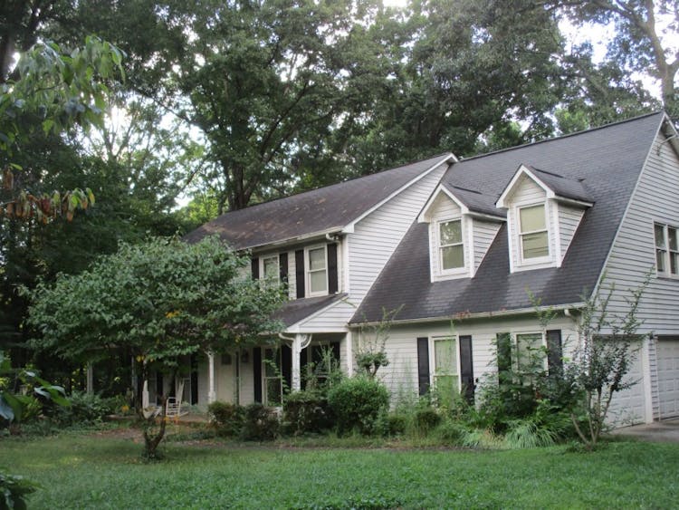 140 Tanglewood Dr Fayetteville, GA 30214, Fayette County