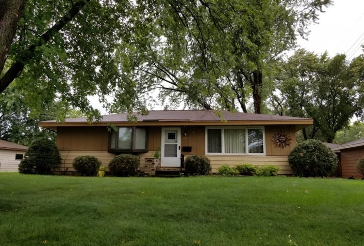 1524 13th Ave St. Paul Park, MN 55071, Washington County