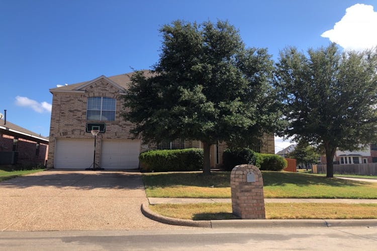724 Mulberry Ln Desoto, TX 75115, Dallas County