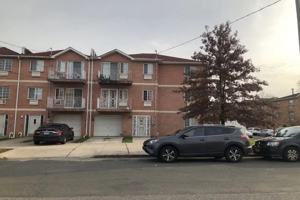 1900 Arnow Avenue Bronx, NY 10469, Bronx County