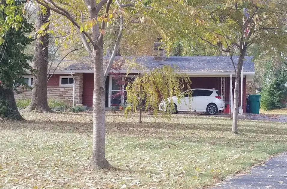 135 Eau Claire Dr Saint Charles, MO 63301, St. Charles County