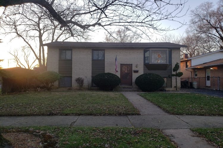 12242 South Lawndale Avenue Alsip, IL 60803, Cook County