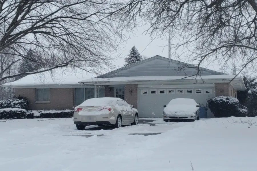 Woodhaven Dr, Flint, MI 48504