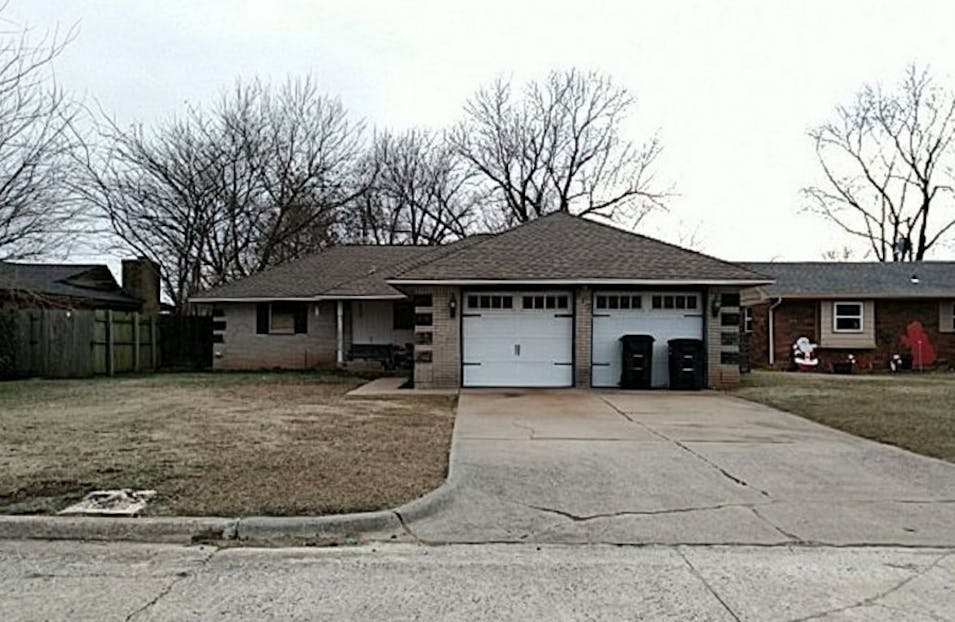 817 Eagle Drive Moore, OK 73160, Cleveland County