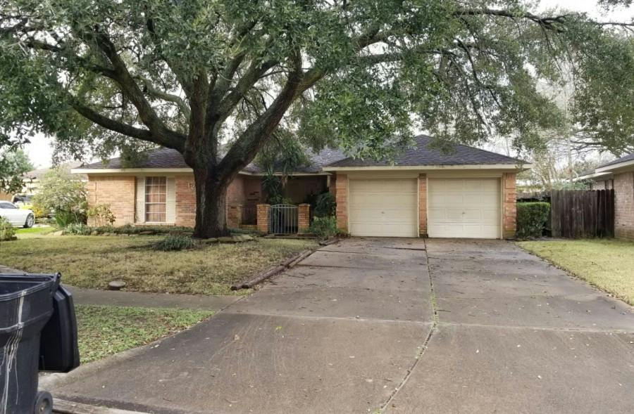 Chesterbrook Dr, Houston, TX 77031