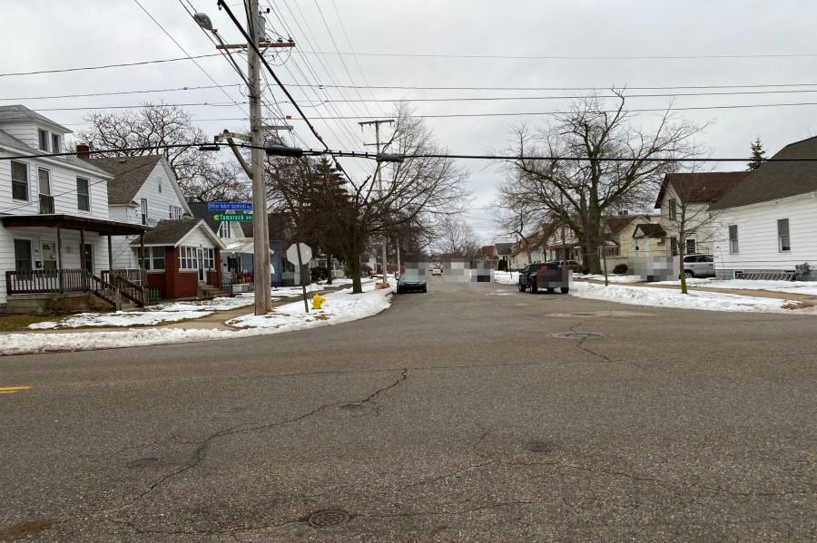 Courtney St, Grand Rapids, MI 49504