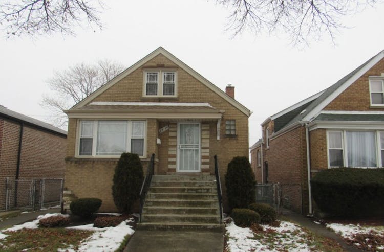 2514 E 93rd St Chicago, IL 60617, Cook County