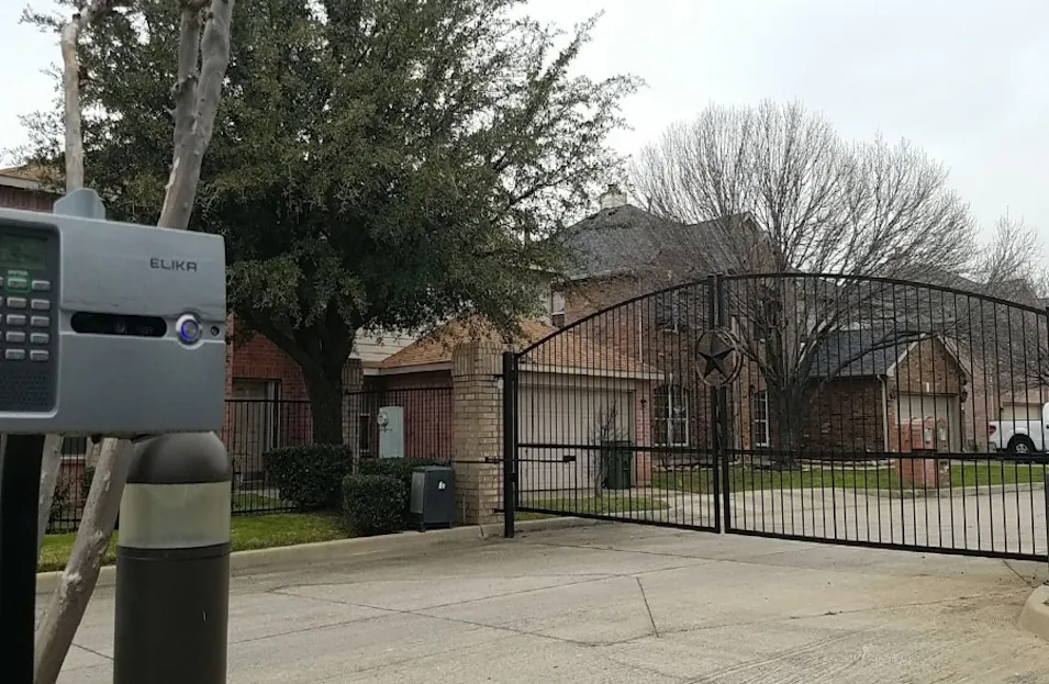 4221 Glengate Drive Arlington, TX 76016, Tarrant County