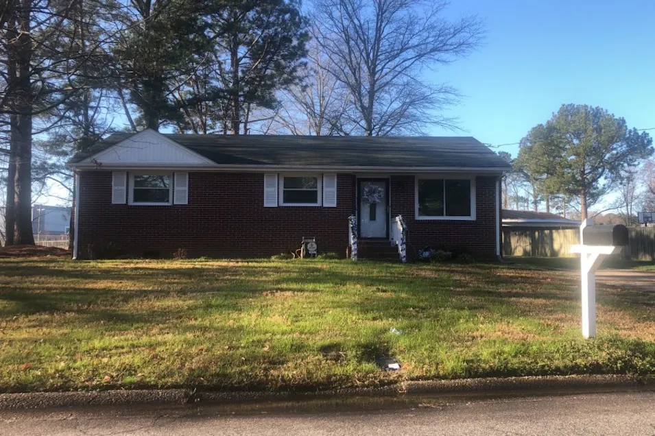 613 Yorkshire Road Portsmouth, VA 23701, Portsmouth City County