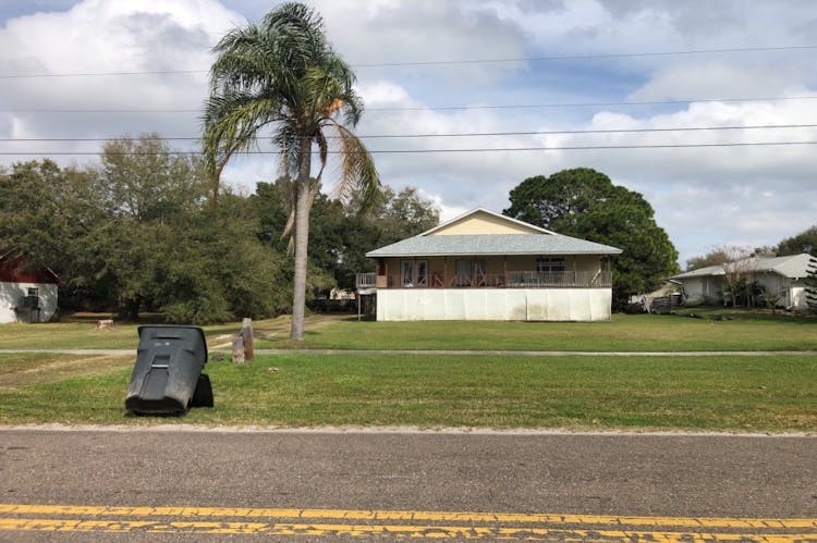 731 Shore Dr E, Oldsmar, FL, 34677, USA