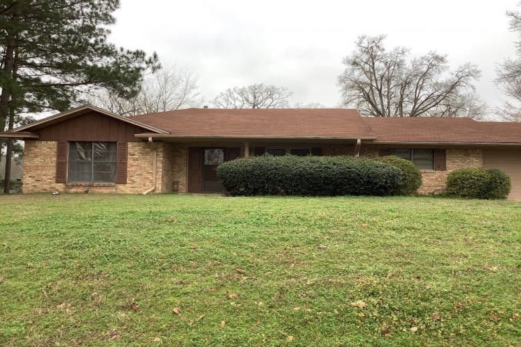 914 Neches Drive Tyler, TX 75702, Smith County