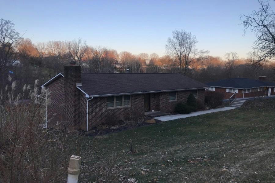 Woodside Dr, Washington, PA 15301