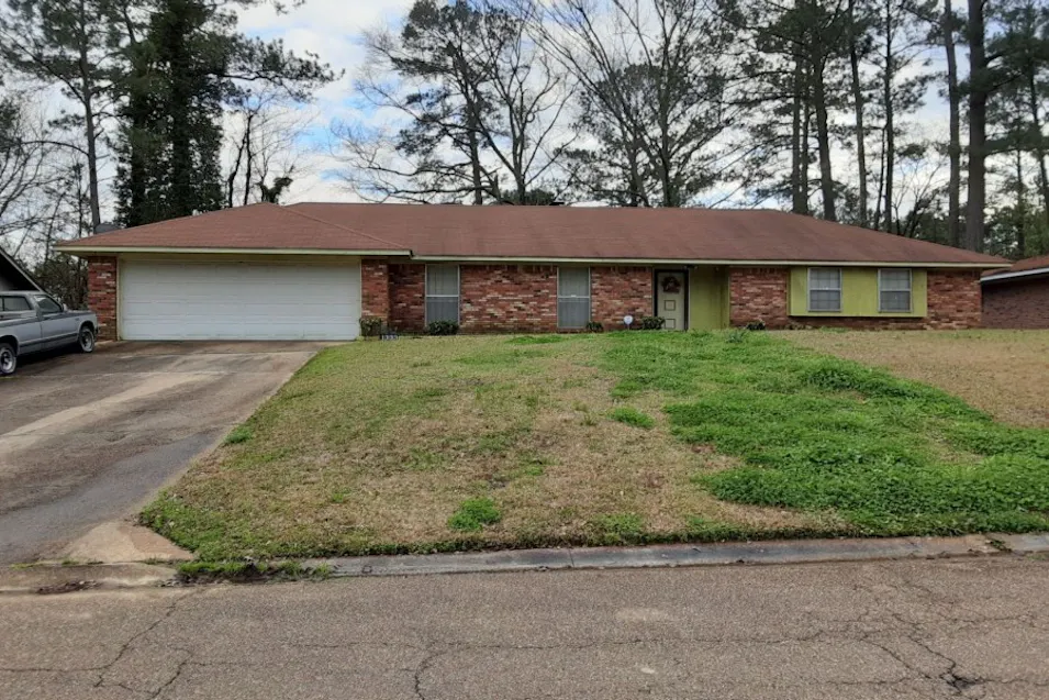 1333 Canterbury Lane Jackson, MS 39212, Hinds County