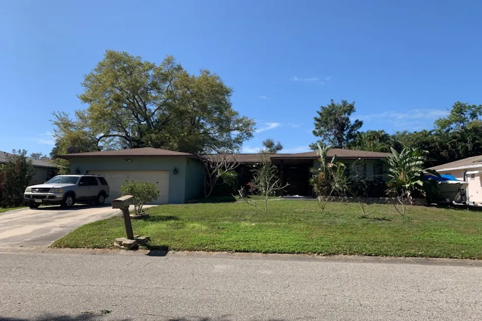 1004 72nd St NW Bradenton, FL 34209, Manatee County
