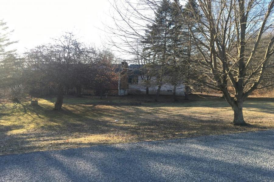 Dunthorne Dr, Bloomingburg, NY 12721