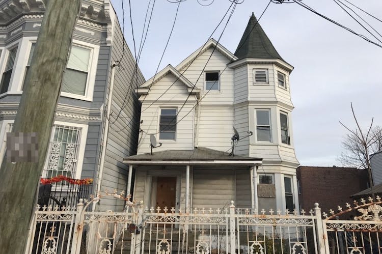 3668 Barnes Avenue Bronx, NY 10467, Bronx County