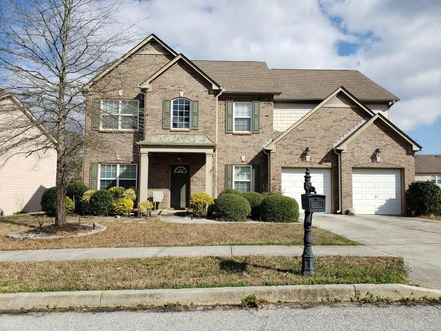 Pin Oak St, Lithonia, GA 30038