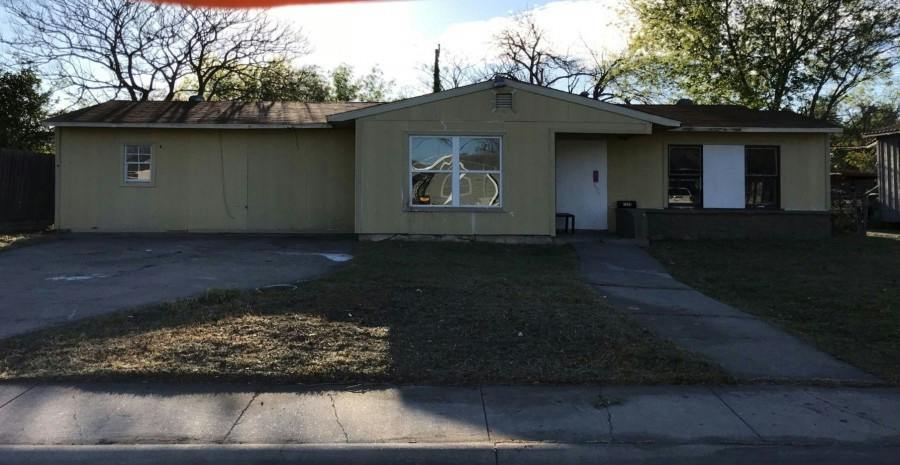 Cambridge Dr, Corpus Christi, TX 78415
