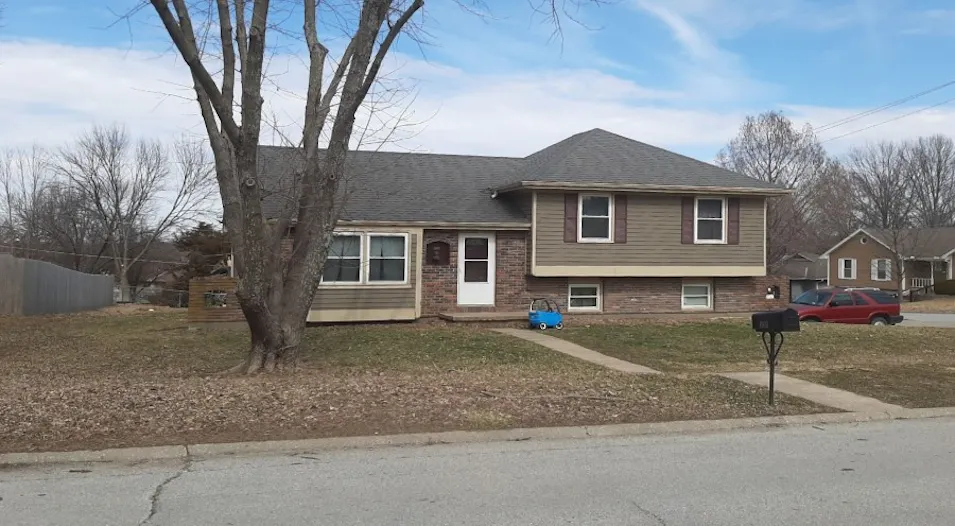 1900 Karlton Way Excelsior Springs, MO 64024, Clay County