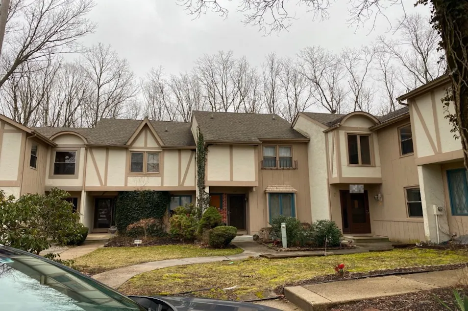 627 Jaeger Court Sicklerville, NJ 08081, Camden County