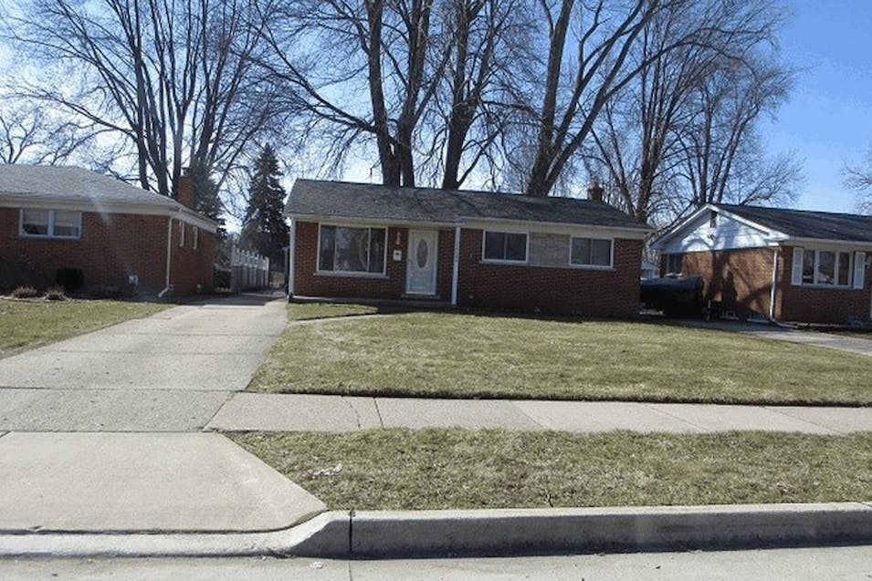 22600 Violet St Saint Clair Shores, MI 48082, Macomb County