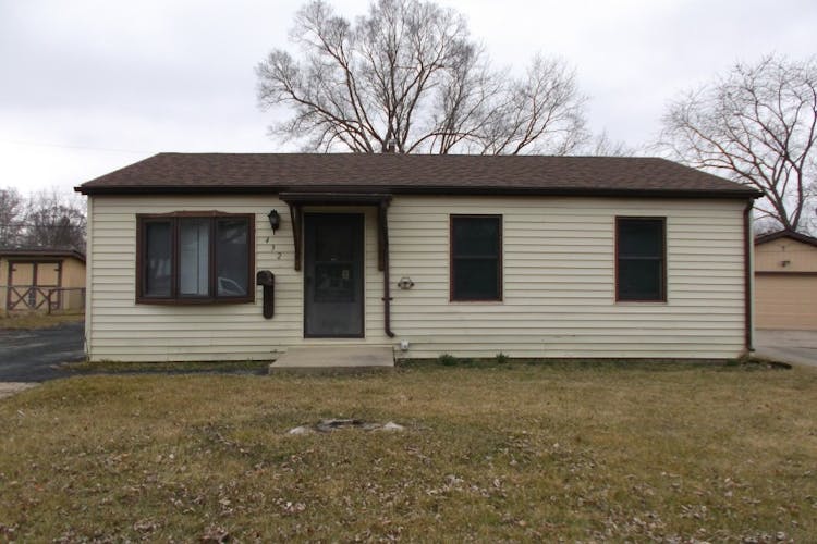 432 Singapore Lane Carpentersville, IL 60110, Kane County