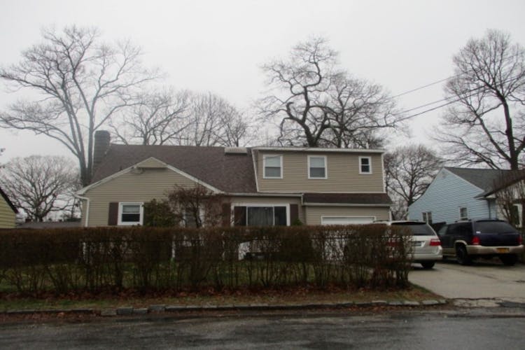 70 Andrews Avenue Wheatley Heights, NY 11798, Suffolk County